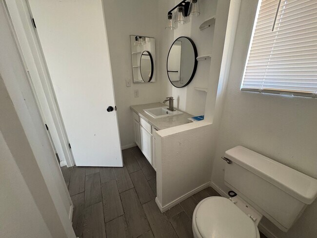 Building Photo - 74077 Cactus Dr