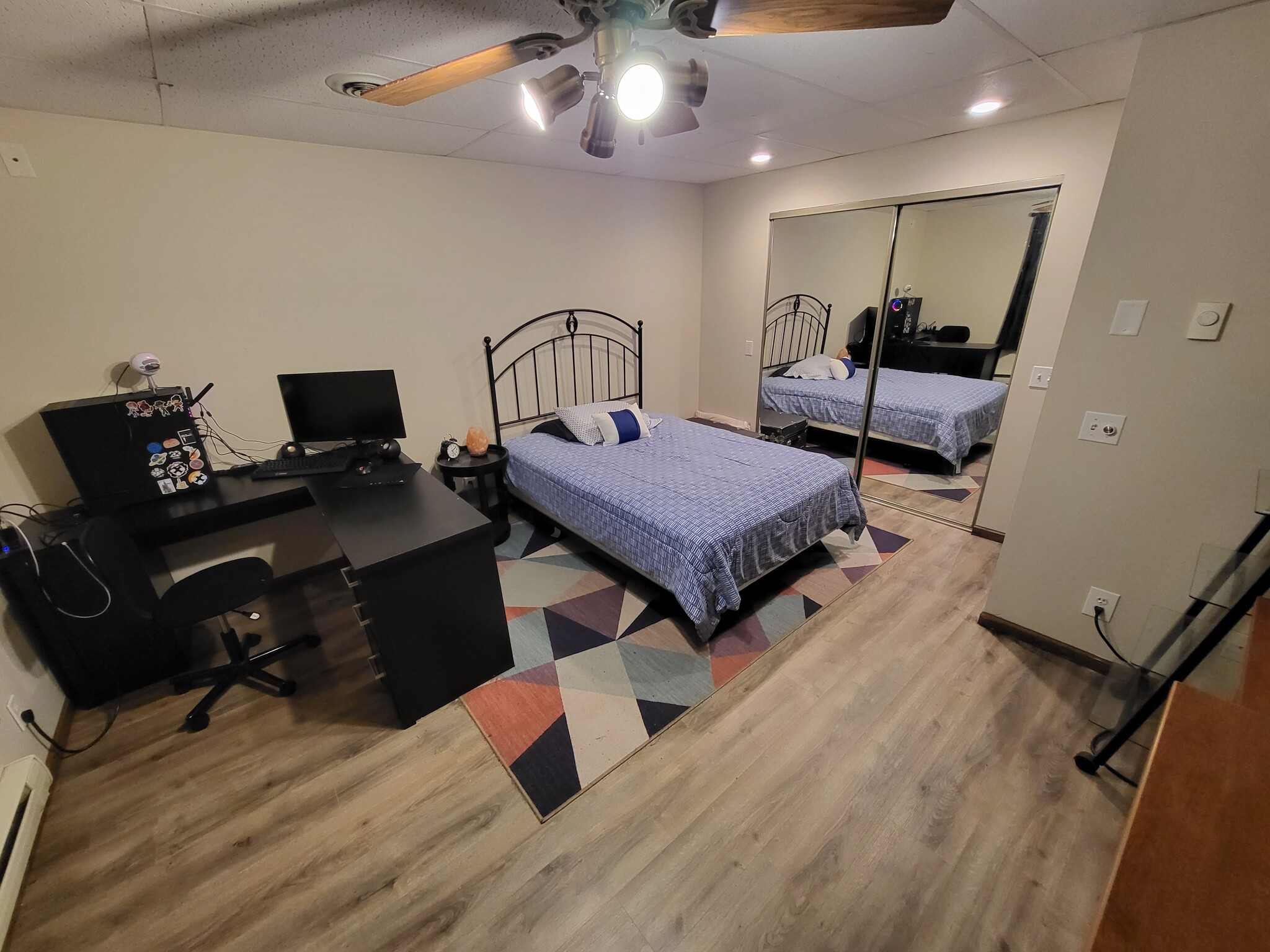 Third bedroom - 8460 Red Oak Dr