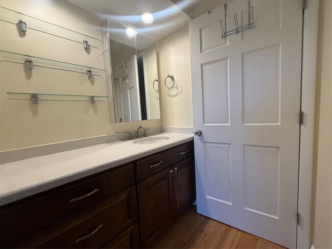 Building Photo - 2660 Carambola Cir N