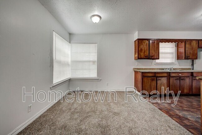 Building Photo - 821 NE 81st St