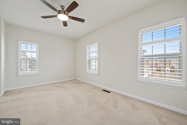 Building Photo - 13312 Waterford Hills Boulevard