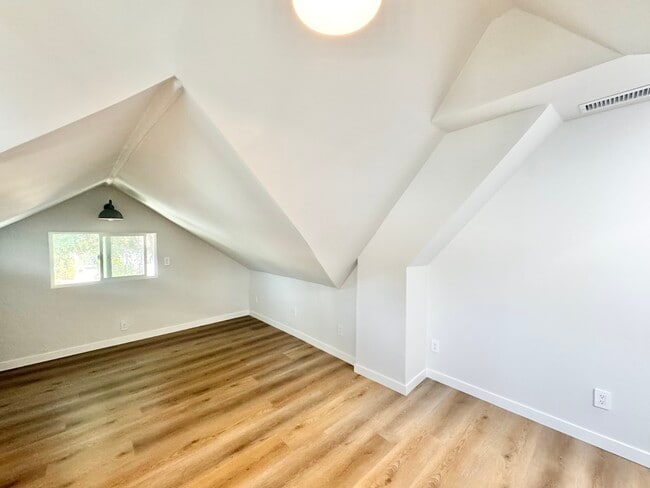Building Photo - 4408 Brunswick Ave