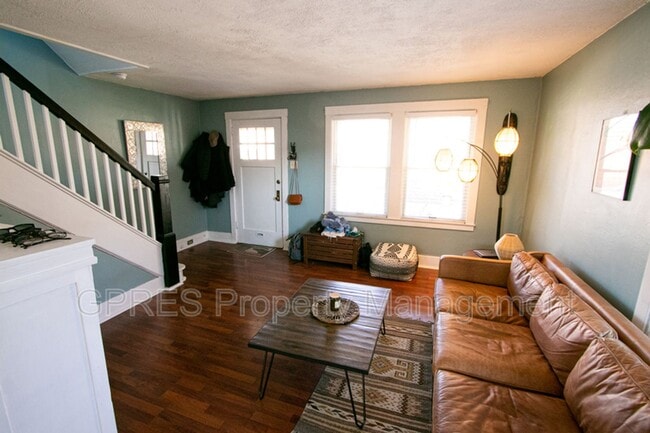 Building Photo - House for rent Swisshelm Park