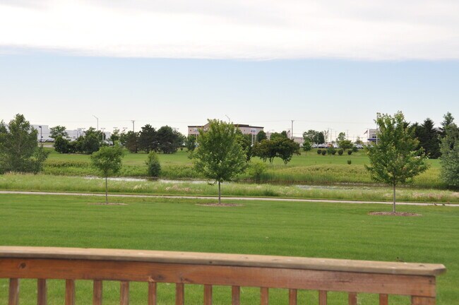 Building Photo - 2135 Feldott Ln