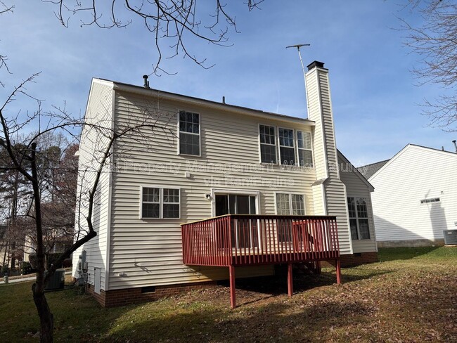 Building Photo - 9704 Erinsbrook Dr