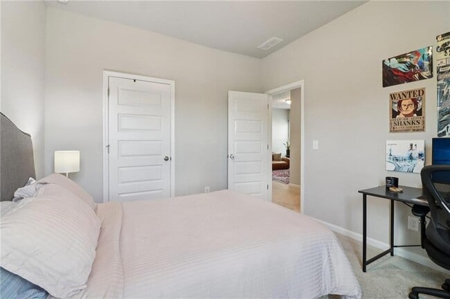 Building Photo - 3890 Clarington Dr