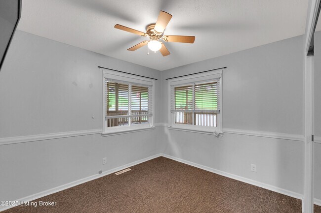 Building Photo - 1468 Lakeshore Pkwy