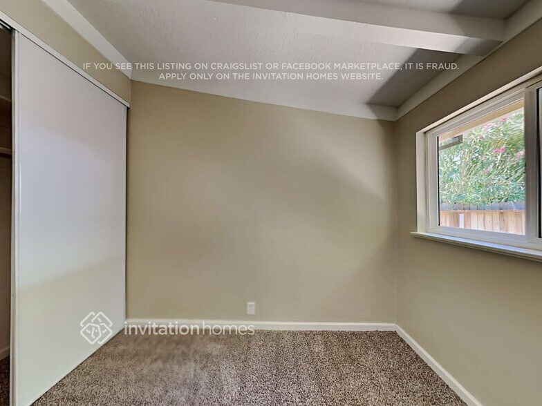 Building Photo - 3413 Lerwick Rd