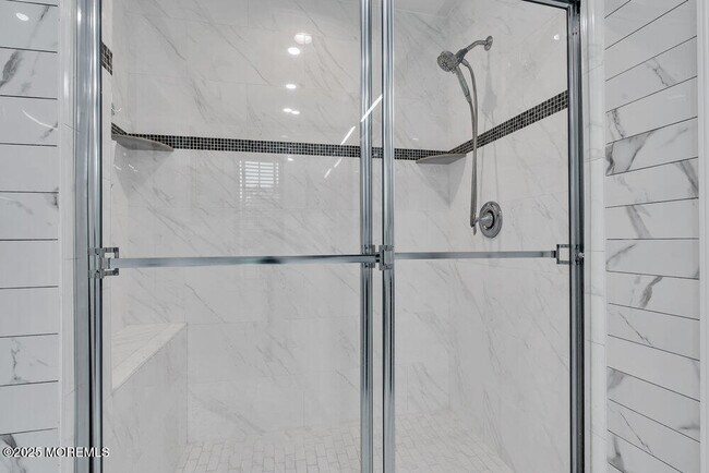 Building Photo - 47 McCormick Ave N