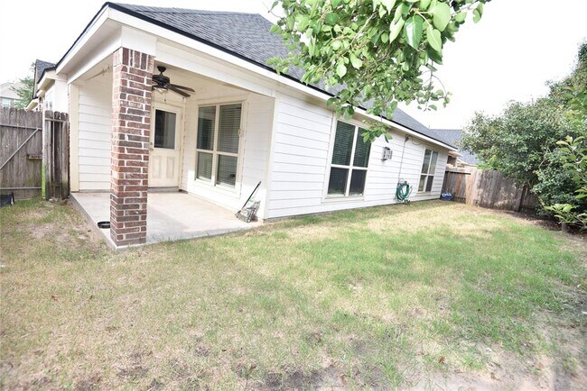 Building Photo - 9944 Western Ridge Way