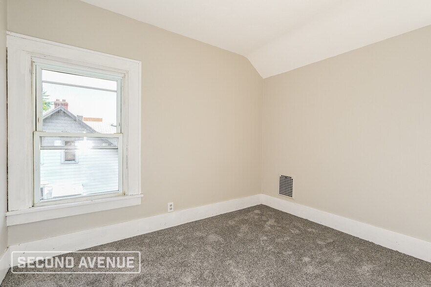 Building Photo - 1506 Freemont St