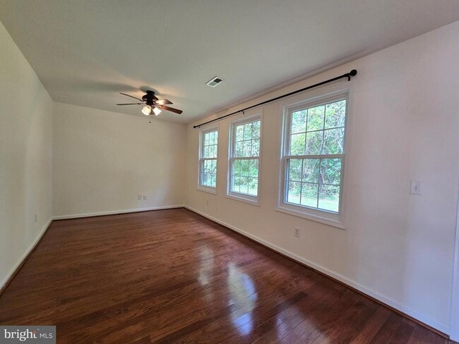 Building Photo - 68 Liberto Ln