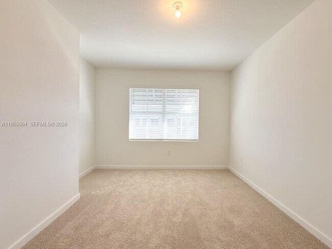 Building Photo - 0 NE 13th St