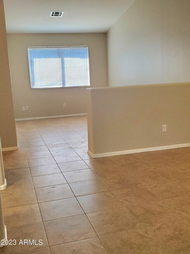 Building Photo - 15021 W Ventura St