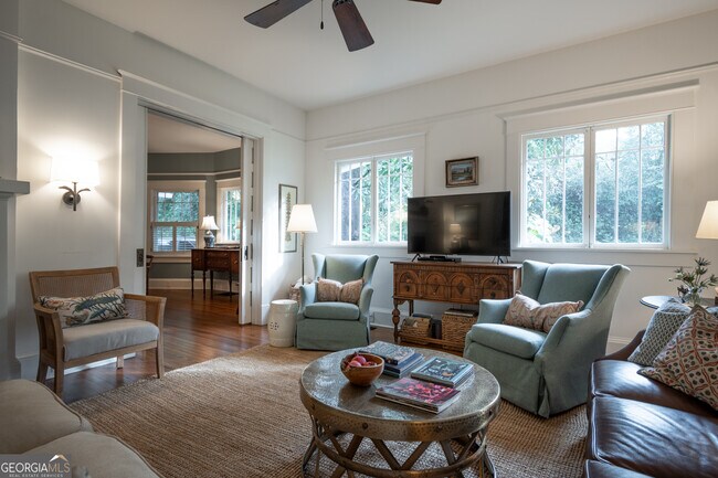 Building Photo - 290 Milledge Cir