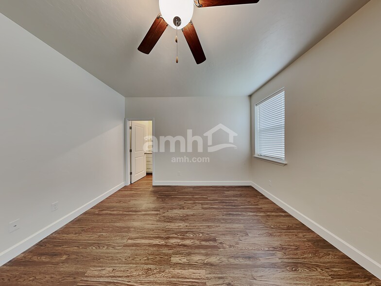 Building Photo - 164 E Sicily Dr