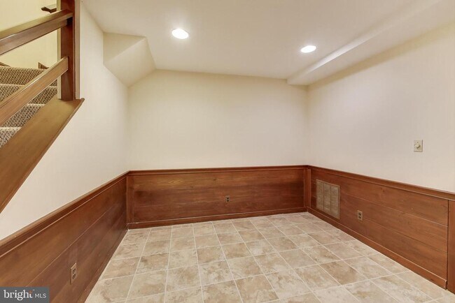 Building Photo - 7308 Burdette Ct