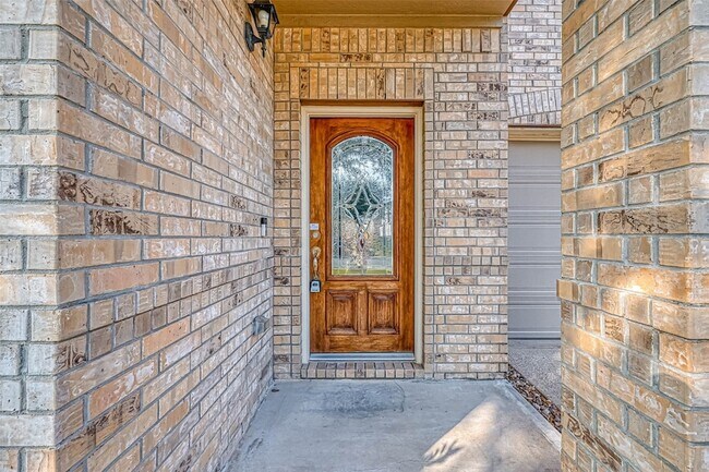 Building Photo - 502 Mornington Ln