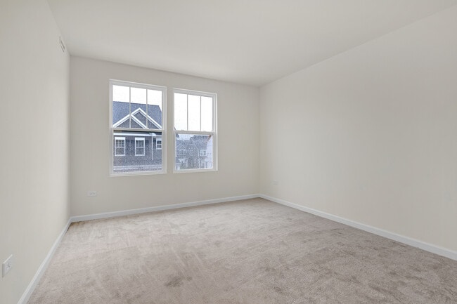 Building Photo - 5917 Hawkweed Dr