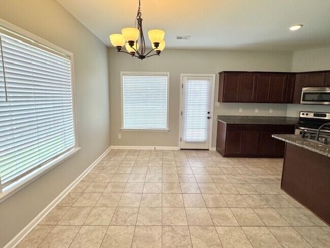 Building Photo - Move In Special! Available Now! 4-Bedroom ...