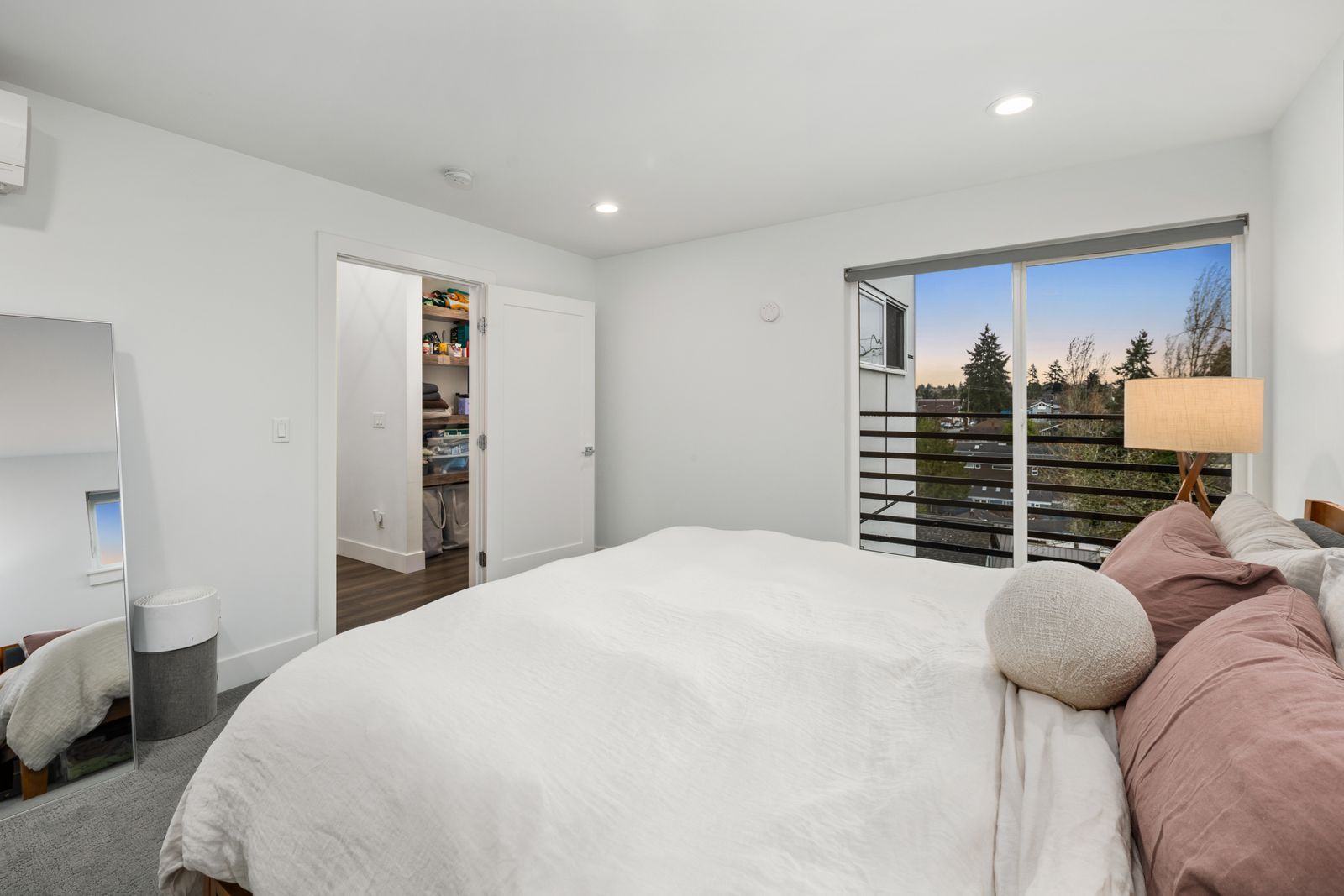 Building Photo - 4726 S Juneau St