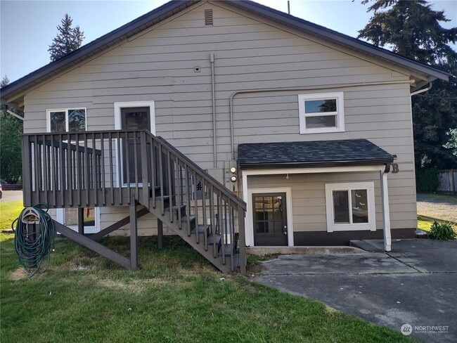 Building Photo - 6815 Lower Ridge Rd