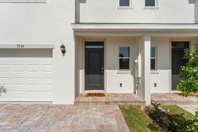 Building Photo - 9734 Venetian Sq