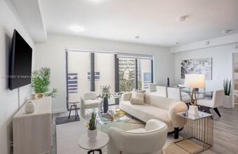 Building Photo - 2955 Bird Ave