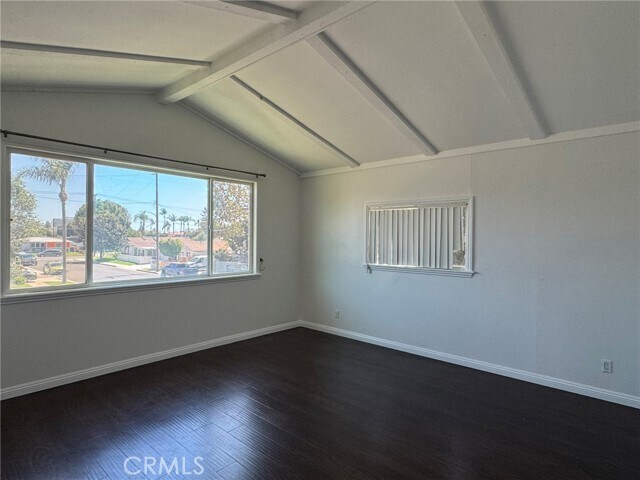 Building Photo - 1041 W Acacia Ave
