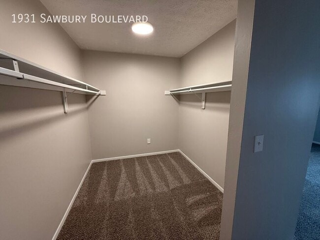 Building Photo - 1931 Sawbury Blvd