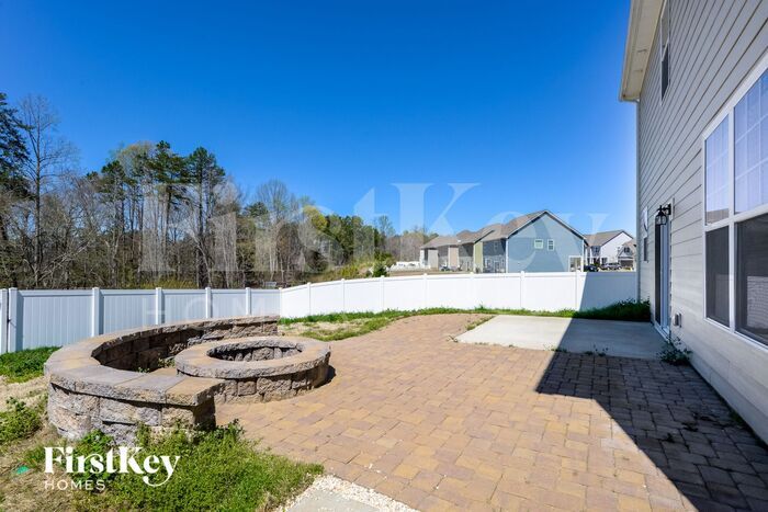 Building Photo - 3928 Lake Breeze Dr