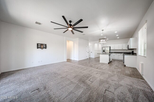 Building Photo - 13159 W Rowel Rd