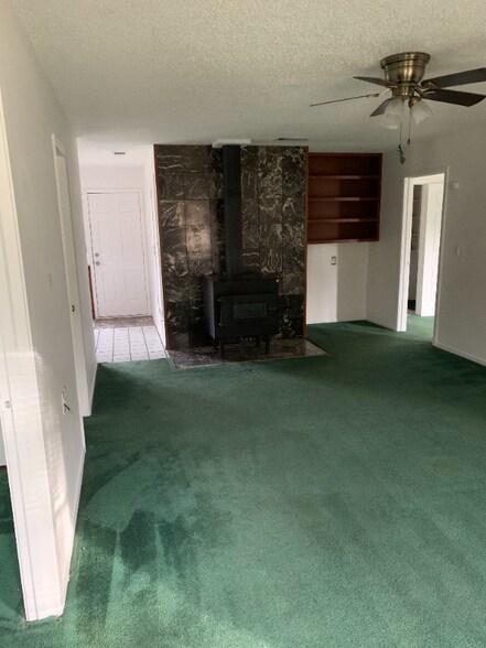 Building Photo - 3212 Delaware Trail