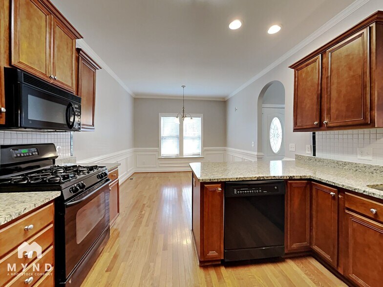 Building Photo - 209 Boulder Dr