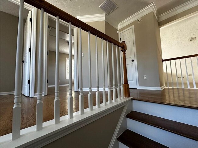 Building Photo - 3924 Riverstone Dr