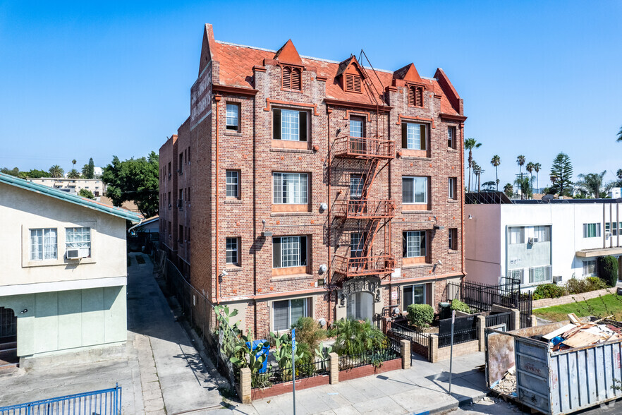 Building Photo - Harvard Apartments