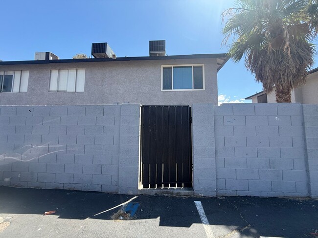 Building Photo - ***JUSTED REDUCED!!!*** Two-bedroom, one-and-a-half-bath townhouse in North Las Vegas.