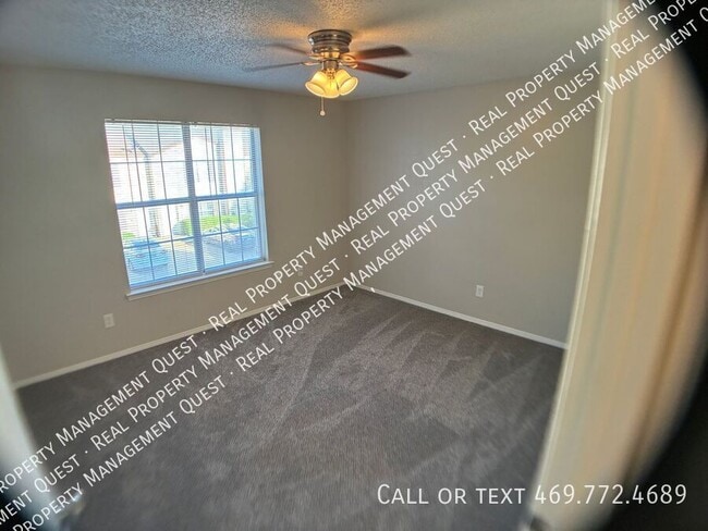 Building Photo - 143 Austin Stone Dr
