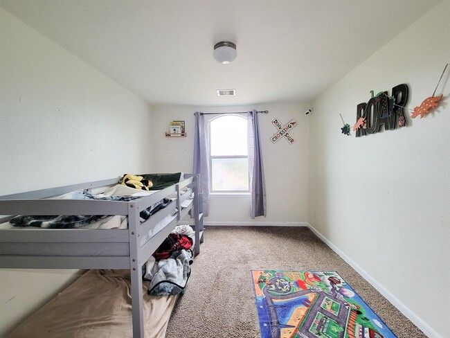 Building Photo - 5046 Longlane Dr
