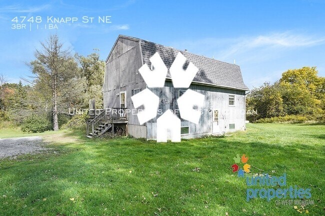 Building Photo - 4748 Knapp St NE