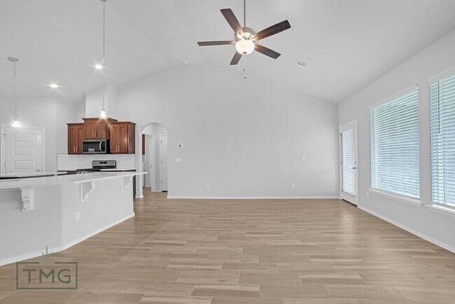 Building Photo - Owasso Dream Home! New Construction! Encla...