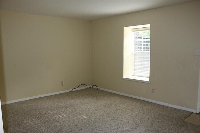Building Photo - 9021 Gaylord Dr