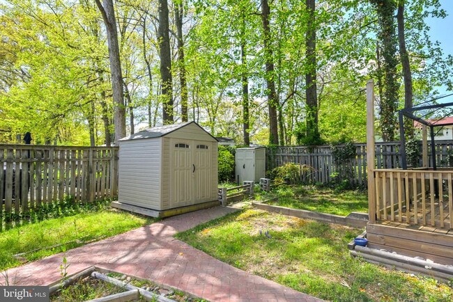 Building Photo - 2412 Rockbridge St