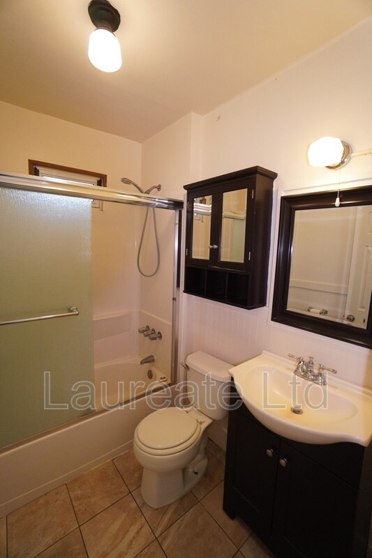 Building Photo - 3717 S Cherokee St