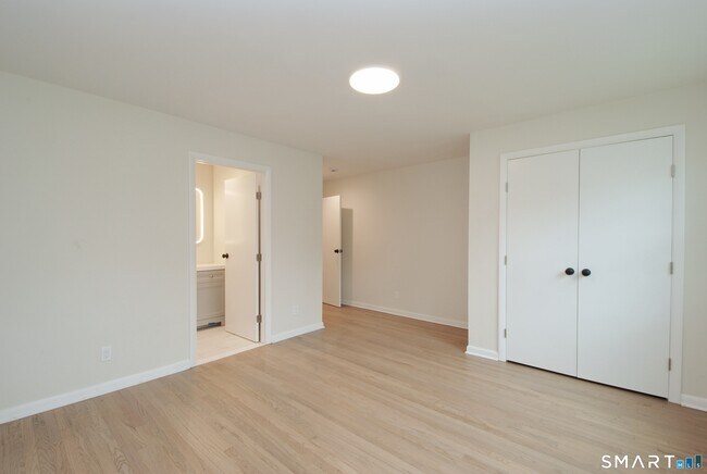 Building Photo - 306 Courtland Ave