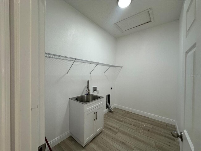 Building Photo - 1105 St Nicholas Ave