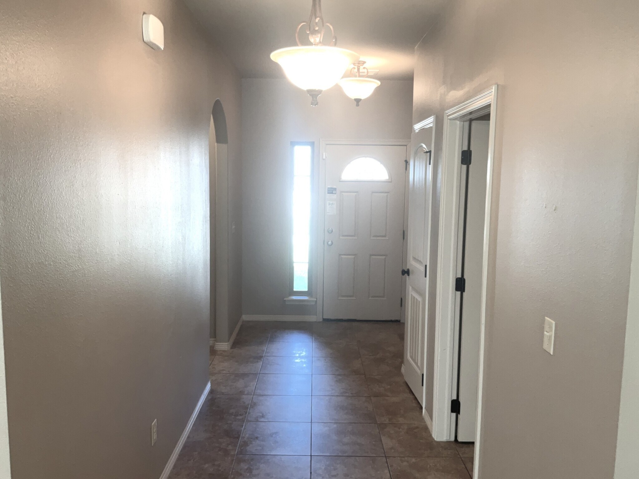 Building Photo - 14537 S Urbana Ct