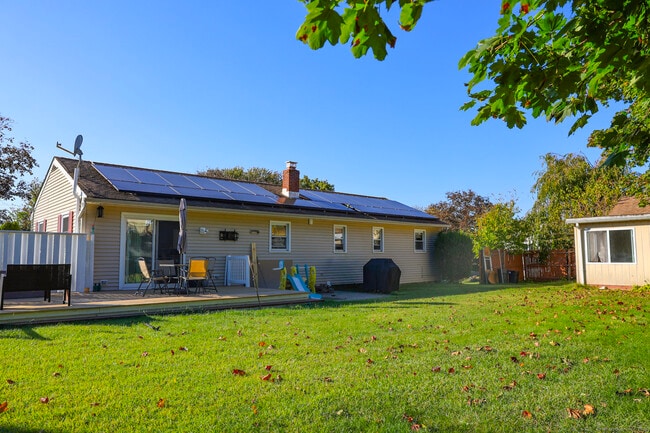 Building Photo - 270 Glenn Dr