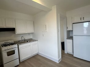 Building Photo - Bright 1 Bed Apartment- Upper Darby