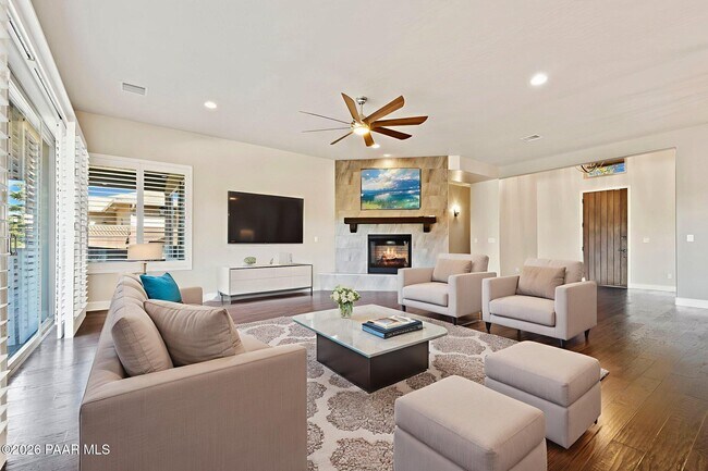 Building Photo - 1476 Sierry Peaks Dr